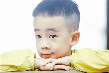 宝宝起名缺火男孩 命里缺火的男孩名字 宝宝起名缺火男孩 命里缺火的男孩名字